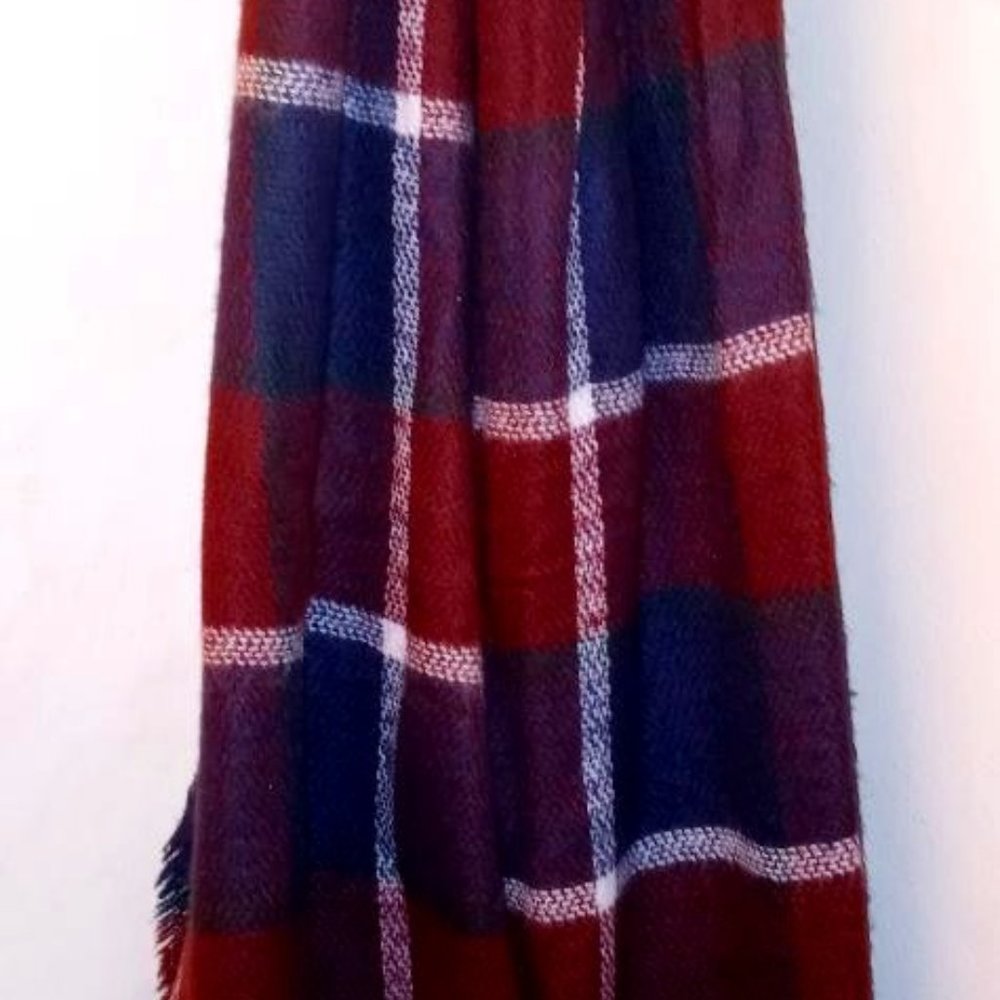 Dark. plaid oversized scarf    Length: 200cm Width